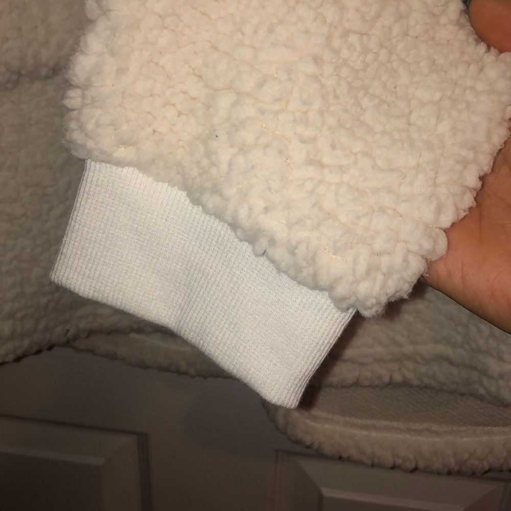 Revamped teddy bear fleecey  sweater - Picture 4 of 6